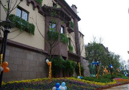 ����������